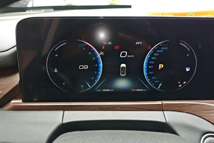 Used Ford Equator 2021 EcoBoost 225 Premier 6-Seater Instrument Cluster