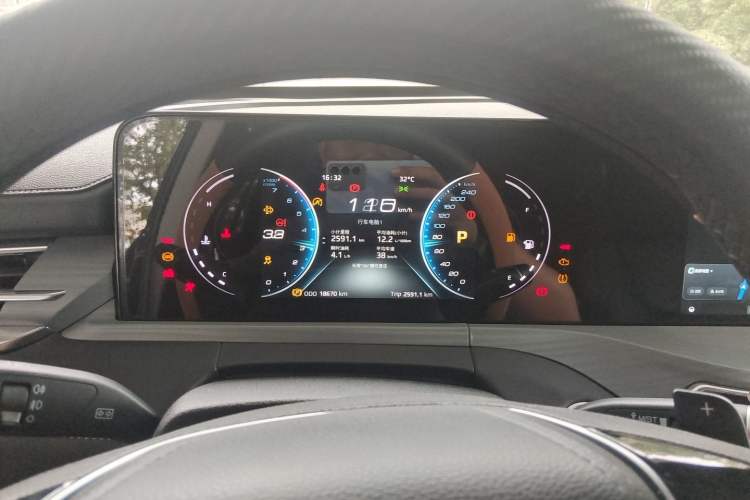 Used Ford Equator 2021 EcoBoost 225 Platinum Edition 6-seater Instrument Cluster