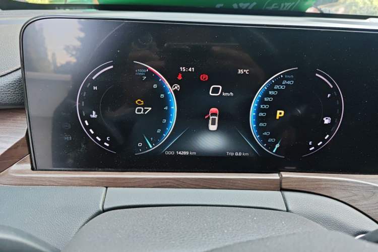 Used Ford Equator 2021 EcoBoost 225 Premier 6-Seater Instrument Cluster