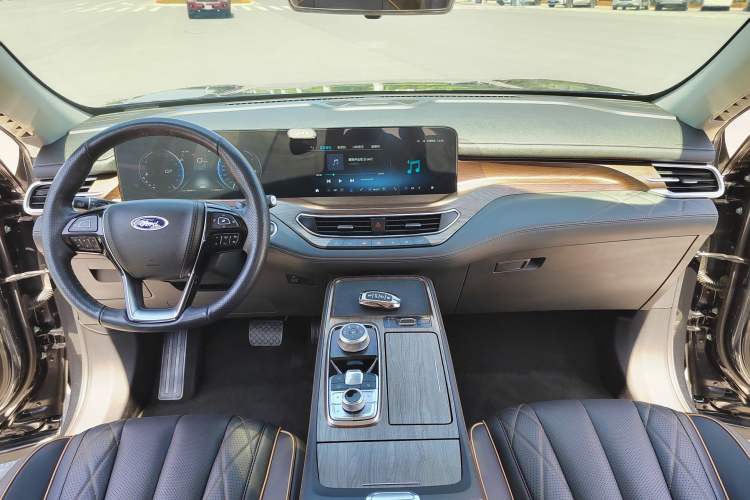 Used Ford Equator 2021 EcoBoost 225 Premier 6-Seater Interior 1