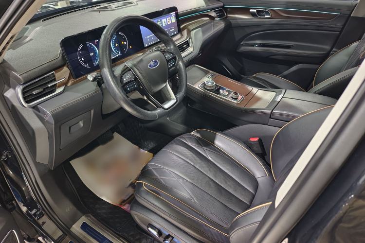 Used Ford Equator 2021 EcoBoost 225 Premier 6-Seater Interior 1