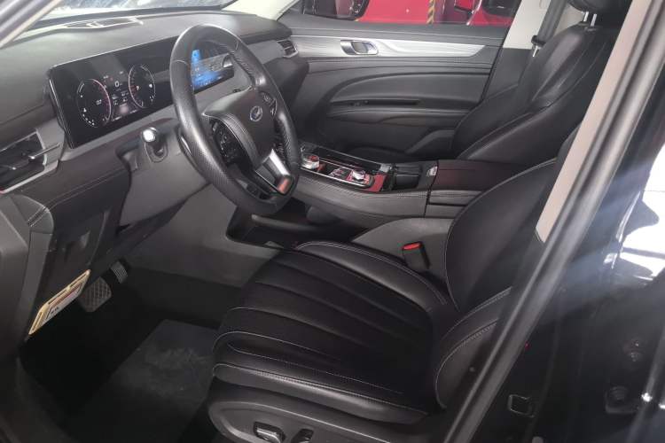 Used Ford Equator 2021 EcoBoost 225 Platinum Edition 6-seater Interior 1