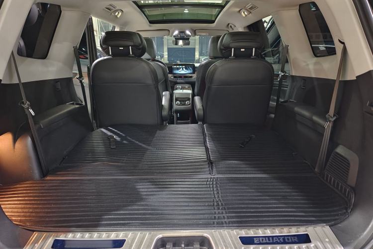 Used Ford Equator 2021 EcoBoost 225 Premier 6-Seater Interior 14