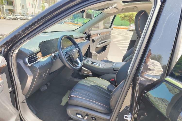 Used Ford Equator 2021 EcoBoost 225 Premier 6-Seater Interior 8