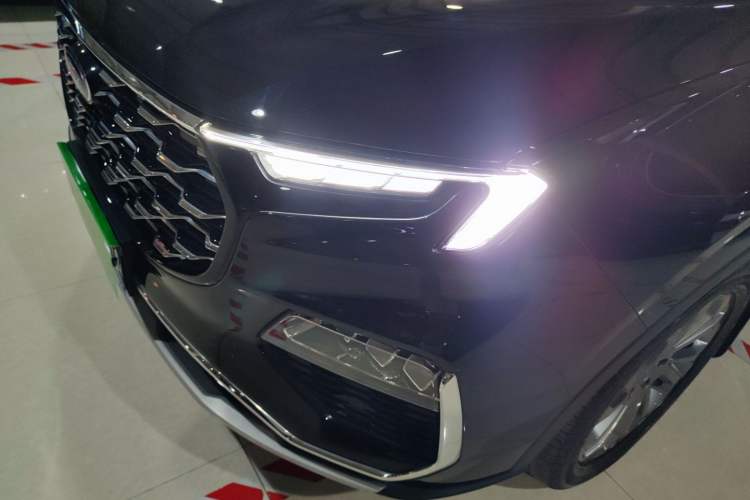 Used Ford Equator 2021 EcoBoost 225 Premier 7-Seater Left Front Headlight