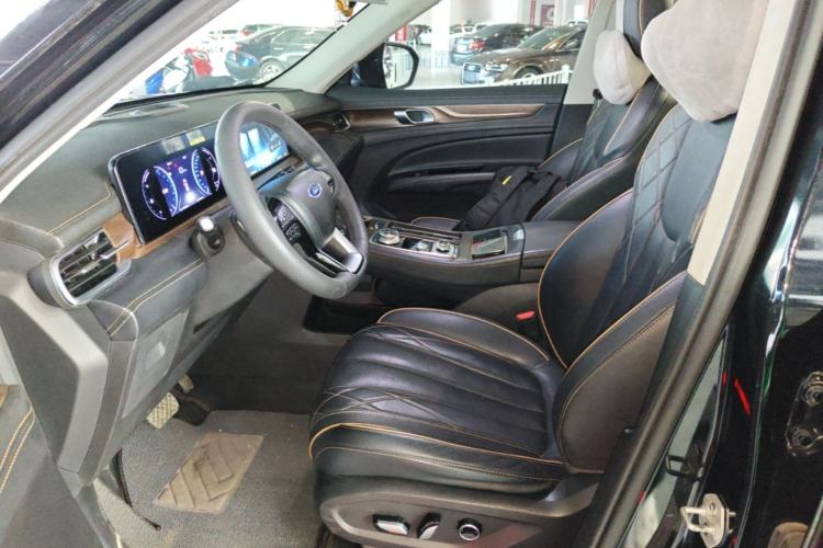 Used Ford Equator 2021 EcoBoost 225 Premier 6-Seater Left Front Seat