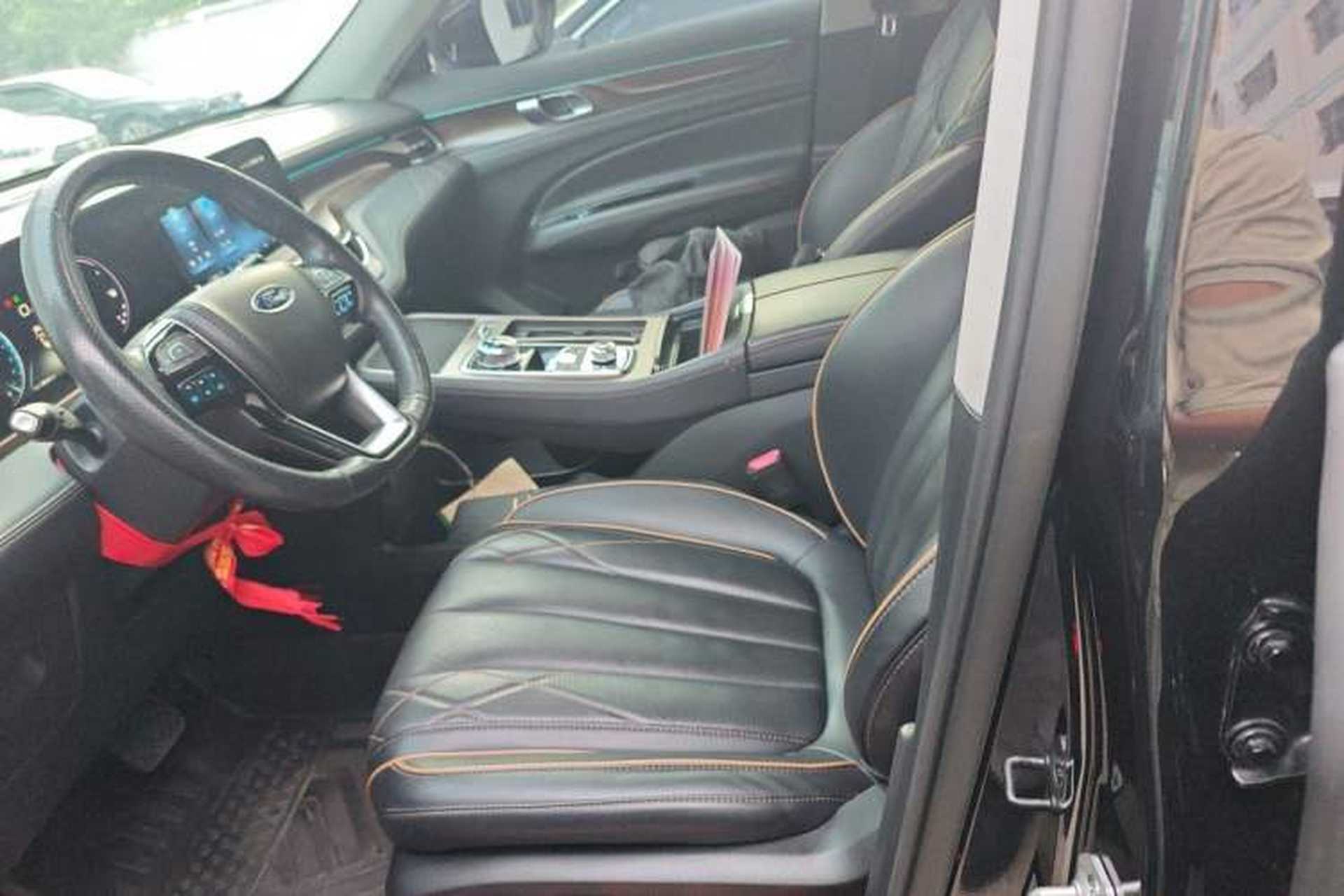 Used Ford Equator 2021 EcoBoost 225 Premier 7-Seater (2/2/3) Left Front Seat