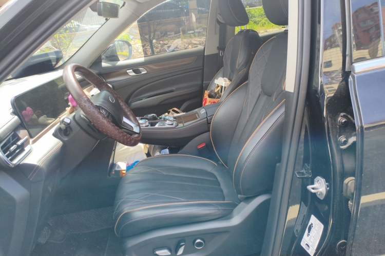 Used Ford Equator 2021 EcoBoost 225 Premier 7-Seater (2/2/3) Left Front Seat