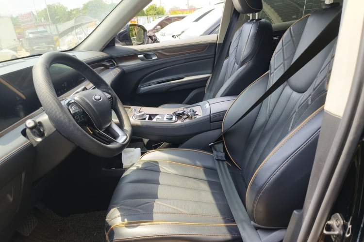 Used Ford Equator 2021 EcoBoost 225 Premier 7-Seater Left Front Seat