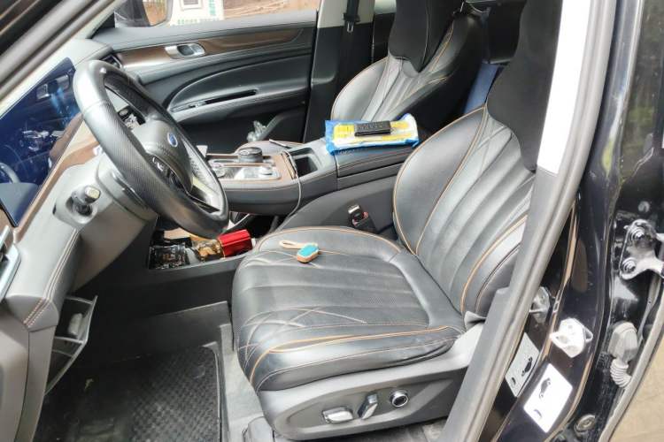 Used Ford Equator 2021 EcoBoost 225 Premier 6-Seater Left Front Seat