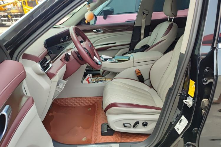 Used Ford Equator 2021 EcoBoost 225 Premier 6-Seater Left Front Seat