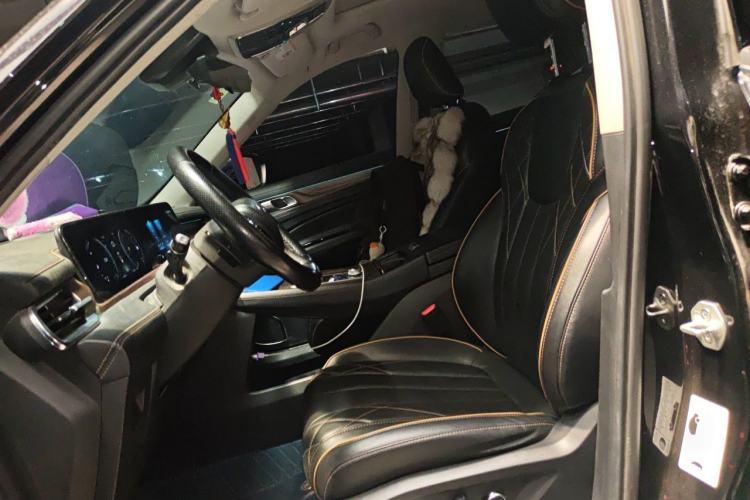 Used Ford Equator 2021 EcoBoost 225 Premier 6-Seater Left Front Seat