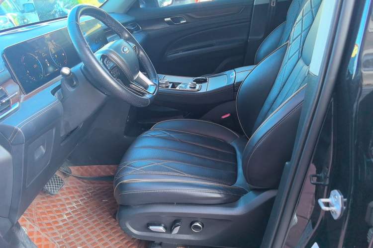 Used Ford Equator 2021 EcoBoost 225 Premier 7-Seater Left Front Seat