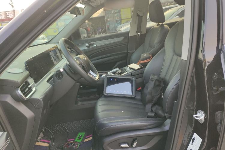 Used Ford Equator 2021 EcoBoost 225 Platinum Edition 7-Seater Left Front Seat