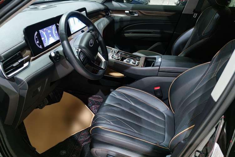 Used Ford Equator 2021 EcoBoost 225 Premier 7-Seater Left Front Seat