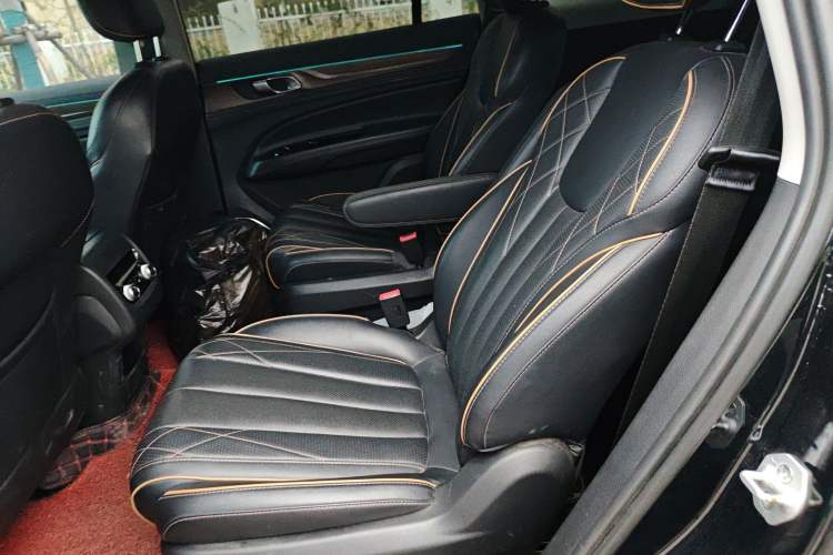Used Ford Equator 2021 EcoBoost 225 Premier 6-Seater Left Rear Seat