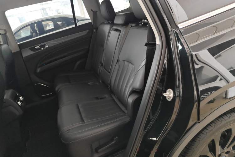 Used Ford Equator 2021 EcoBoost 225 Platinum Edition 7-Seater Left Rear Seat