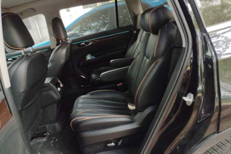Used Ford Equator 2021 EcoBoost 225 Premier 6-Seater Left Rear Seat