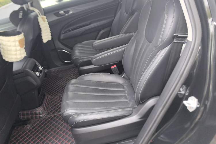 Used Ford Equator 2021 EcoBoost 225 Platinum Edition 6-seater Left Rear Seat