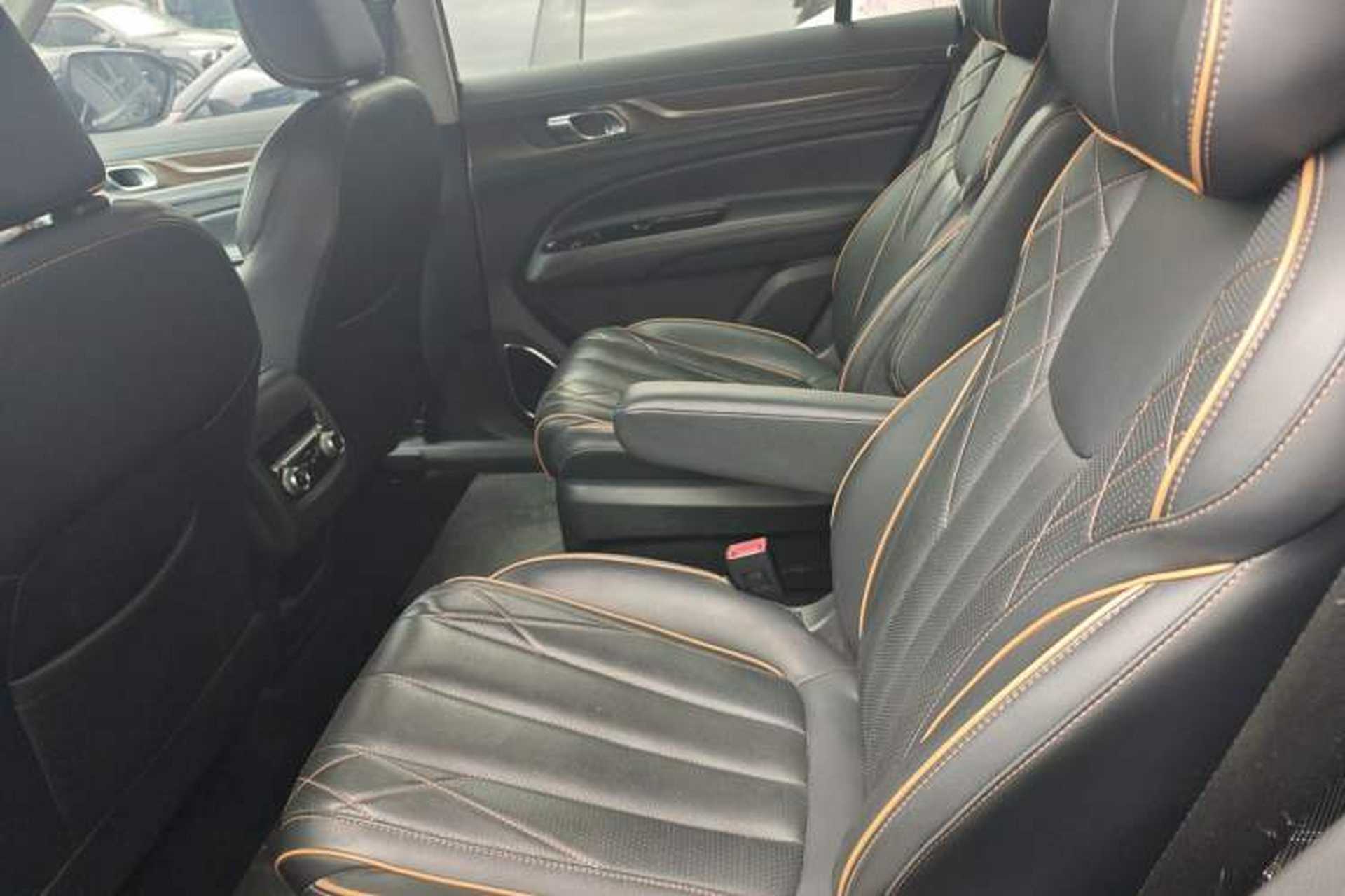 Used Ford Equator 2021 EcoBoost 225 Premier 6-Seater Left Rear Seat