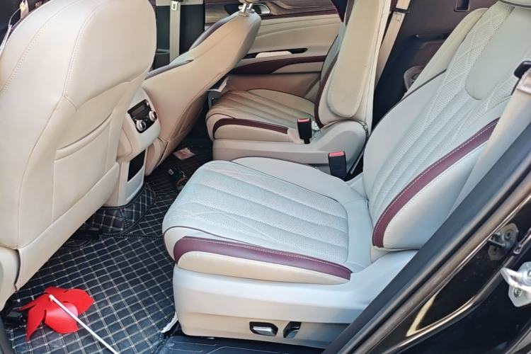 Used Ford Equator 2021 EcoBoost 225 Titanium 6-Seater Left Rear Seat