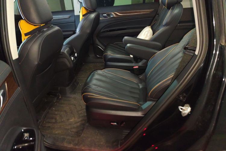 Used Ford Equator 2021 EcoBoost 225 Platinum Edition 6-seater Left Rear Seat
