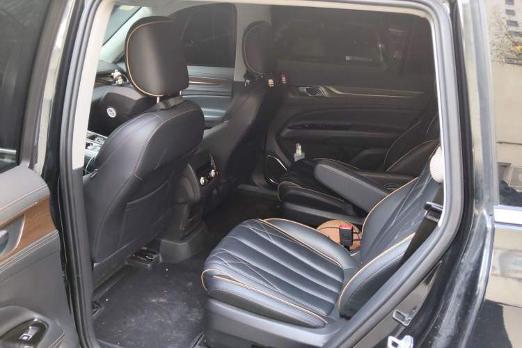 Used Ford Equator 2021 EcoBoost 225 Premier PLUS 6-Seater Left Rear Seat