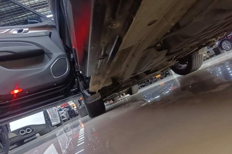 Used Ford Equator 2021 EcoBoost 225 Premier 6-Seater Left Side Sill
