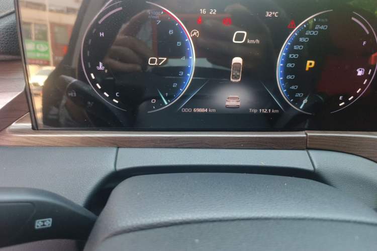 Used Ford Equator 2021 EcoBoost 225 Premier 6-Seater Odometer Close Up