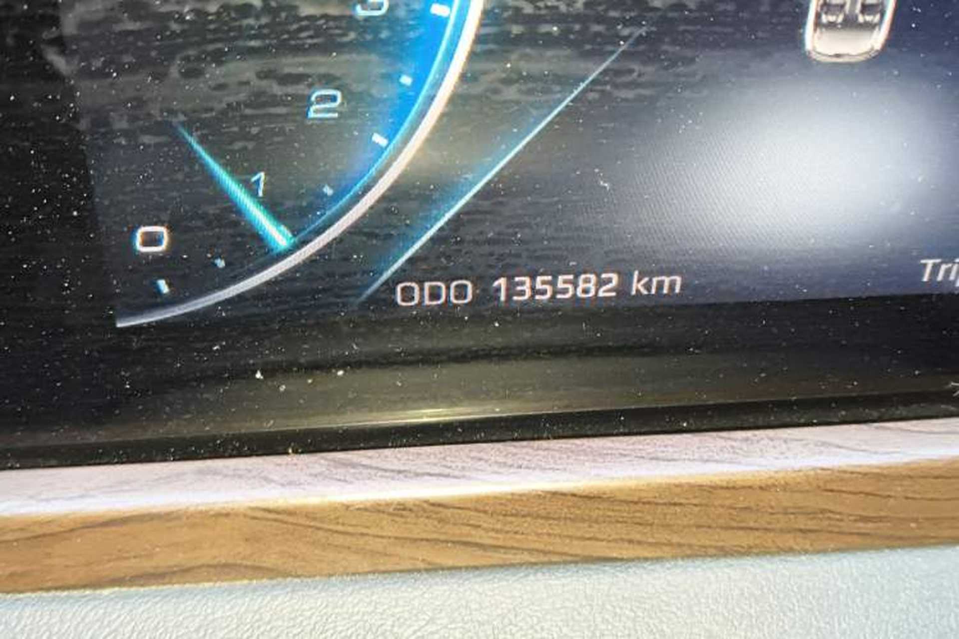 Used Ford Equator 2021 EcoBoost 225 Premier 6-Seater Odometer Close Up