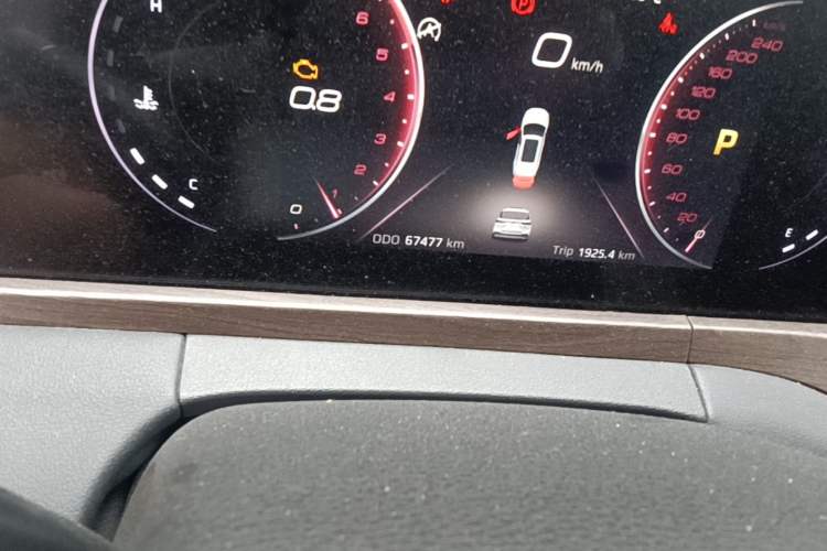 Used Ford Equator 2021 EcoBoost 225 Premier 7-Seater Odometer Close Up