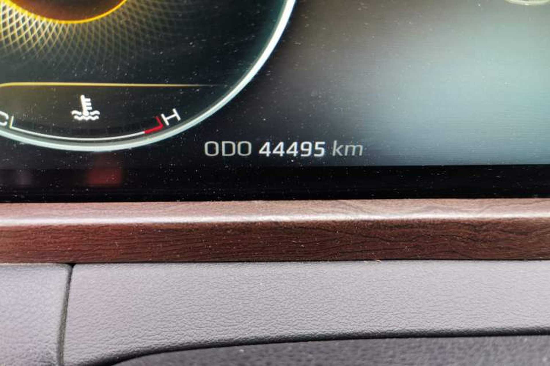 Used Ford Equator 2021 EcoBoost 225 Premier PLUS 6-Seater Odometer Close Up