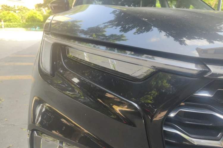 Used Ford Equator 2021 EcoBoost 225 Premier 6-Seater Right Front Headlight