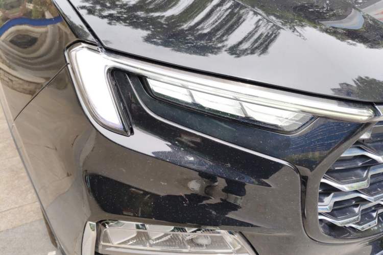 Used Ford Equator 2021 EcoBoost 225 Premier 6-Seater Right Front Headlight