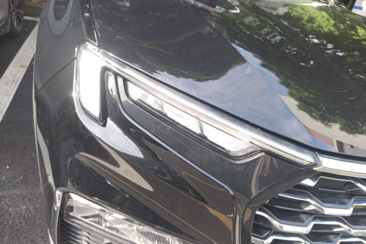 Used Ford Equator 2021 EcoBoost 225 Premier PLUS 6-Seater Right Front Headlight