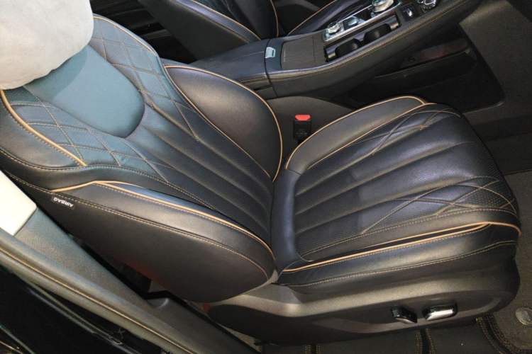 Used Ford Equator 2021 EcoBoost 225 Premier 6-Seater Right Front Seat