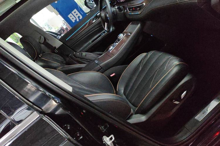 Used Ford Equator 2021 EcoBoost 225 Premier 6-Seater Right Front Seat