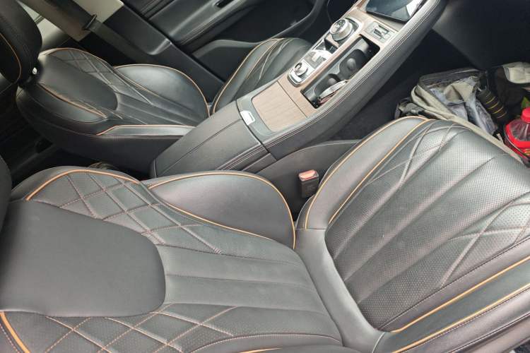 Used Ford Equator 2021 EcoBoost 225 Premier 6-Seater Right Front Seat