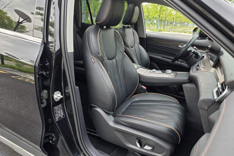 Used Ford Equator 2021 EcoBoost 225 Premier 6-Seater Right Front Seat