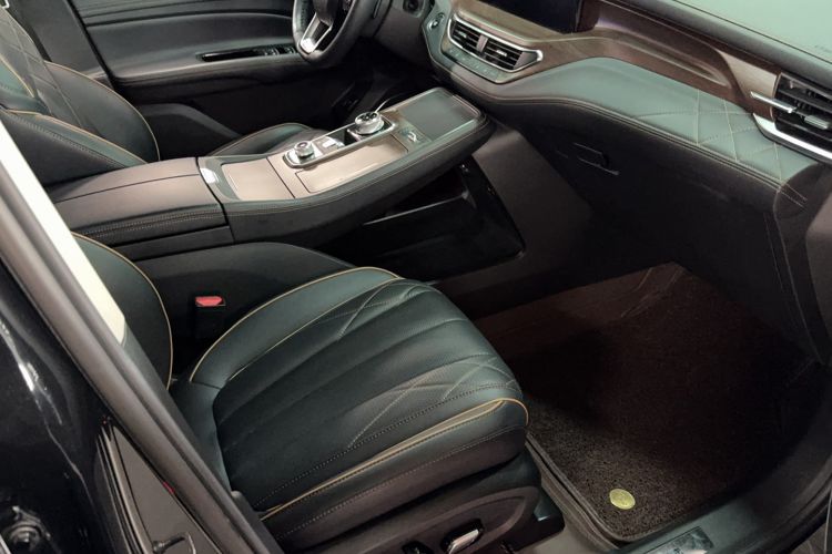 Used Ford Equator 2021 EcoBoost 225 Premier 6-Seater Right Front Seat