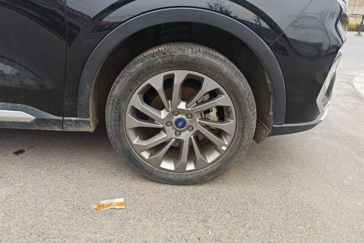 Used Ford Equator 2021 EcoBoost 225 Premier 7-Seater Right Front Wheel Hub