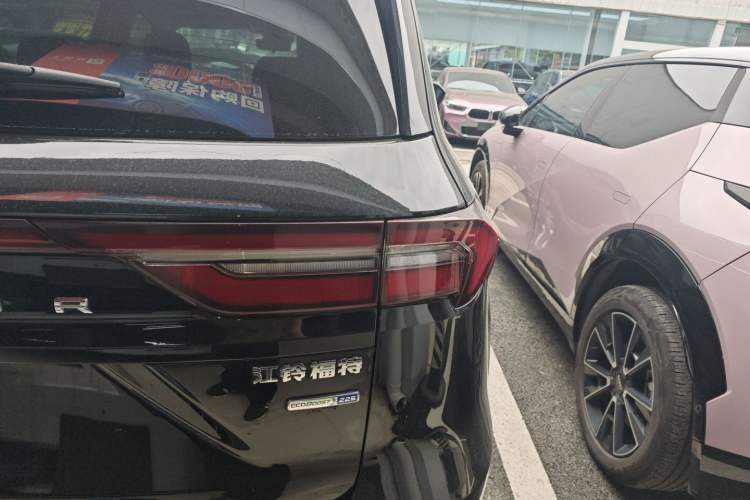 Used Ford Equator 2021 EcoBoost 225 Premier 6-Seater Right Rear Taillight