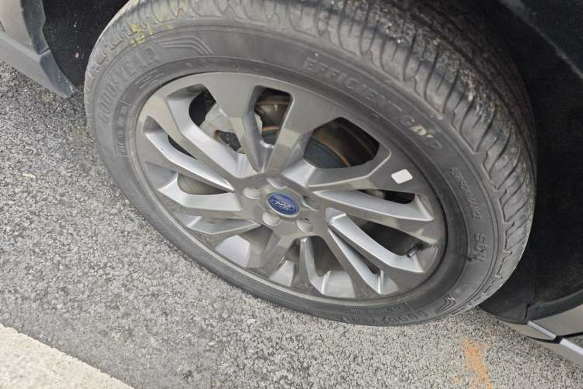 Used Ford Equator 2021 EcoBoost 225 Premier 6-Seater Right Rear Wheel Hub