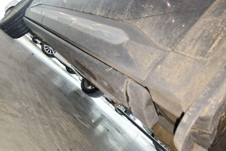Used Ford Equator 2021 EcoBoost 225 Premier 6-Seater Right Side Sill