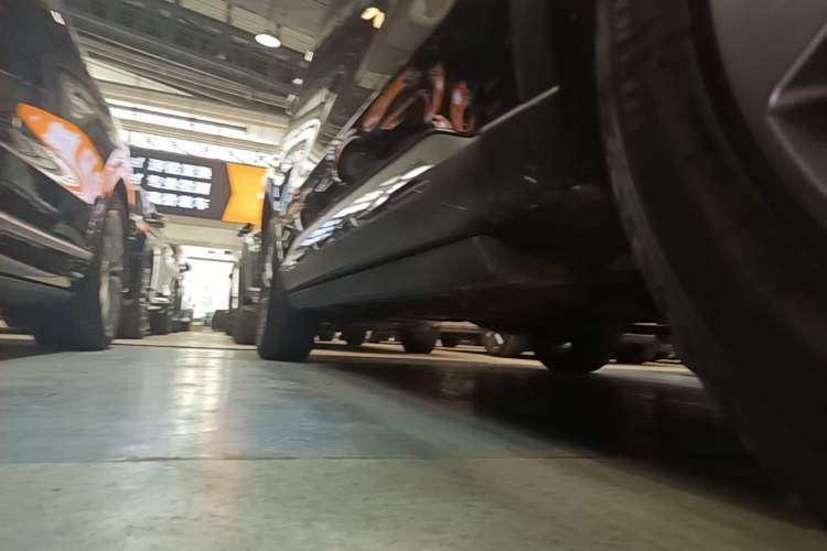 Used Ford Equator 2021 EcoBoost 225 Premier 6-Seater Right Side Sill