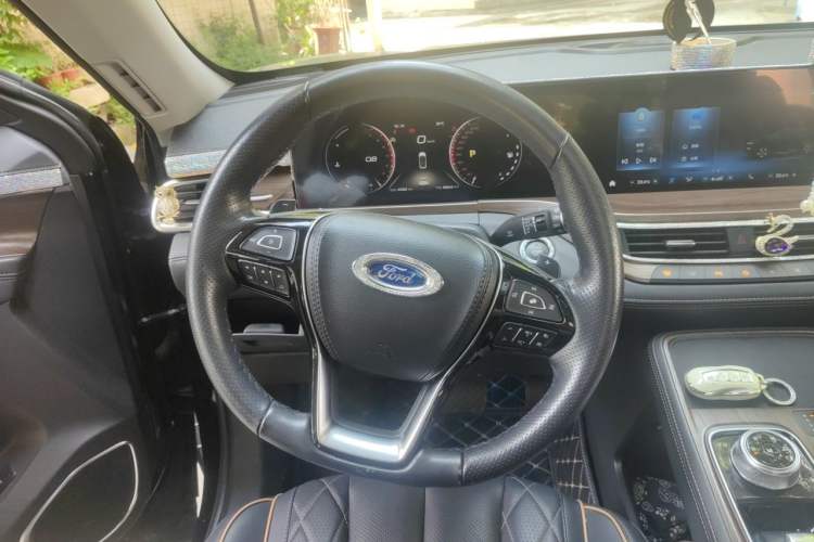 Used Ford Equator 2021 EcoBoost 225 Premier 6-Seater Steering Wheel