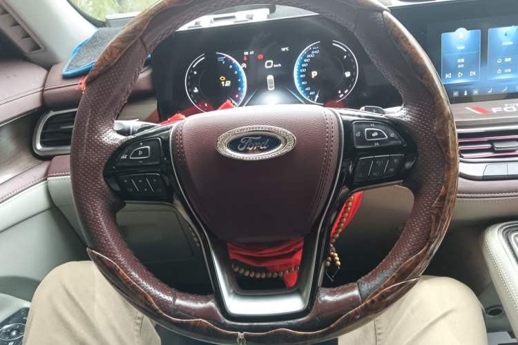 Used Ford Equator 2021 EcoBoost 225 Premier 7-Seater (2/2/3) Steering Wheel