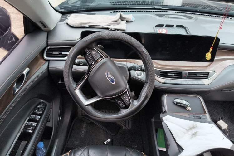 Used Ford Equator 2021 EcoBoost 225 Premier PLUS 6-Seater Steering Wheel