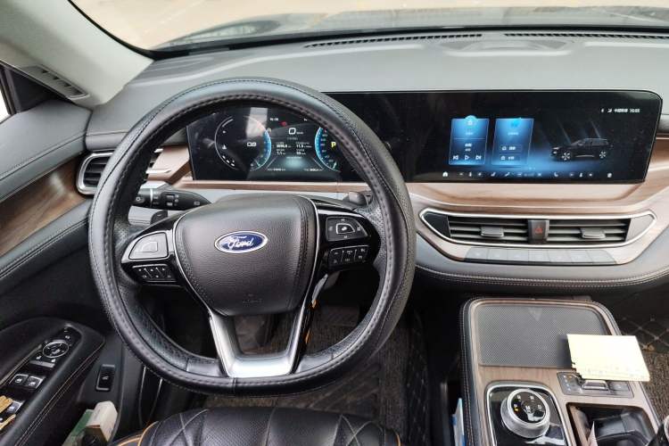 Used Ford Equator 2021 EcoBoost 225 Premier 6-Seater Steering Wheel