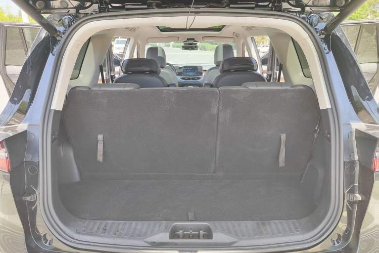 Used Ford Equator 2021 EcoBoost 225 Premier 6-Seater Trunk